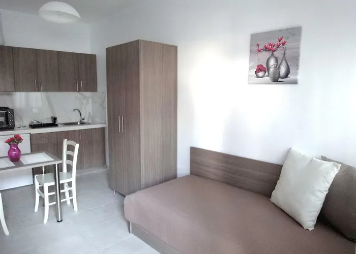 Nikogroup Mona Lisa Apartment Polychrono